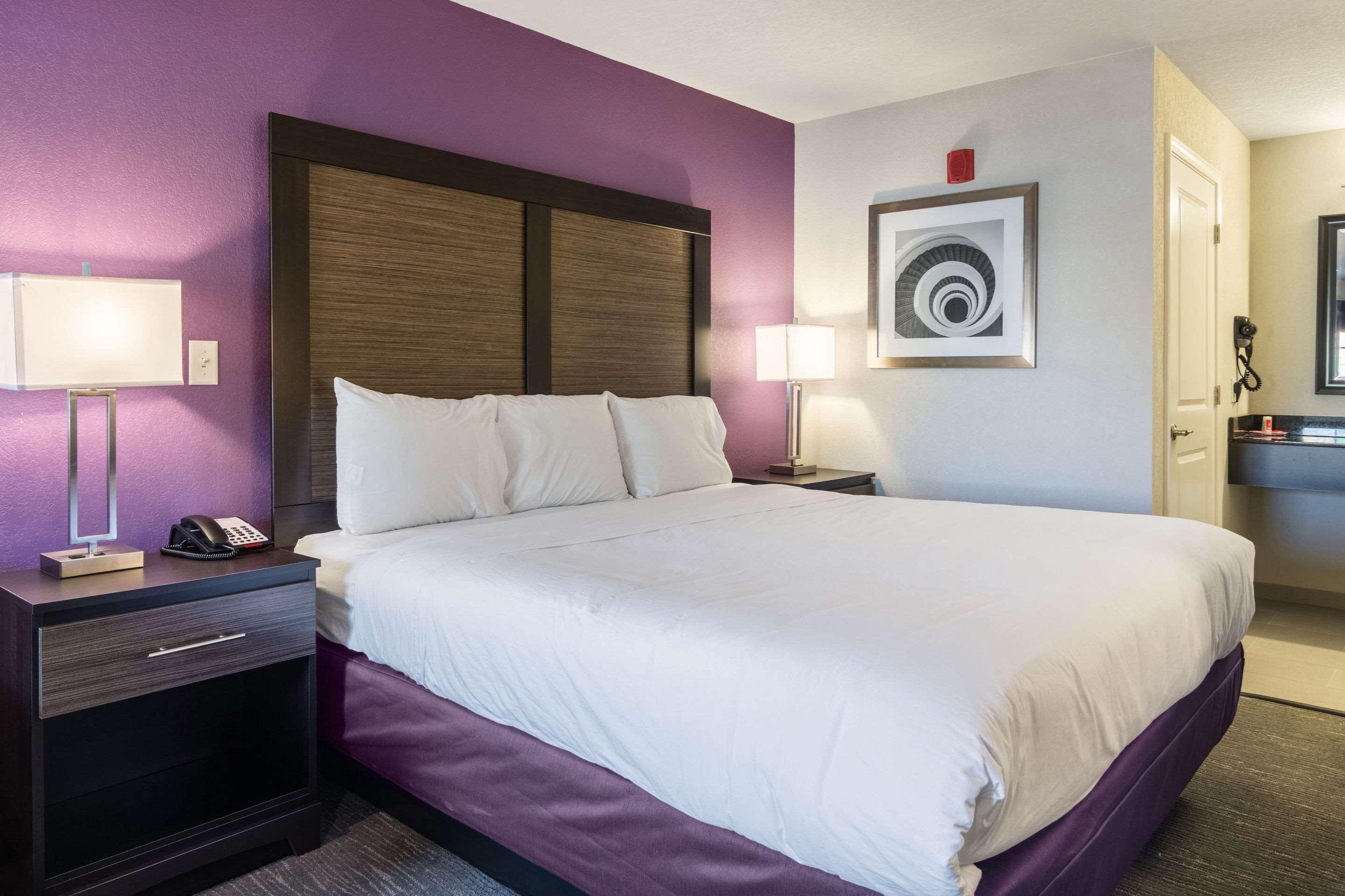 Econo Lodge Inn & Suites North Little Rock Near Riverfront Ngoại thất bức ảnh