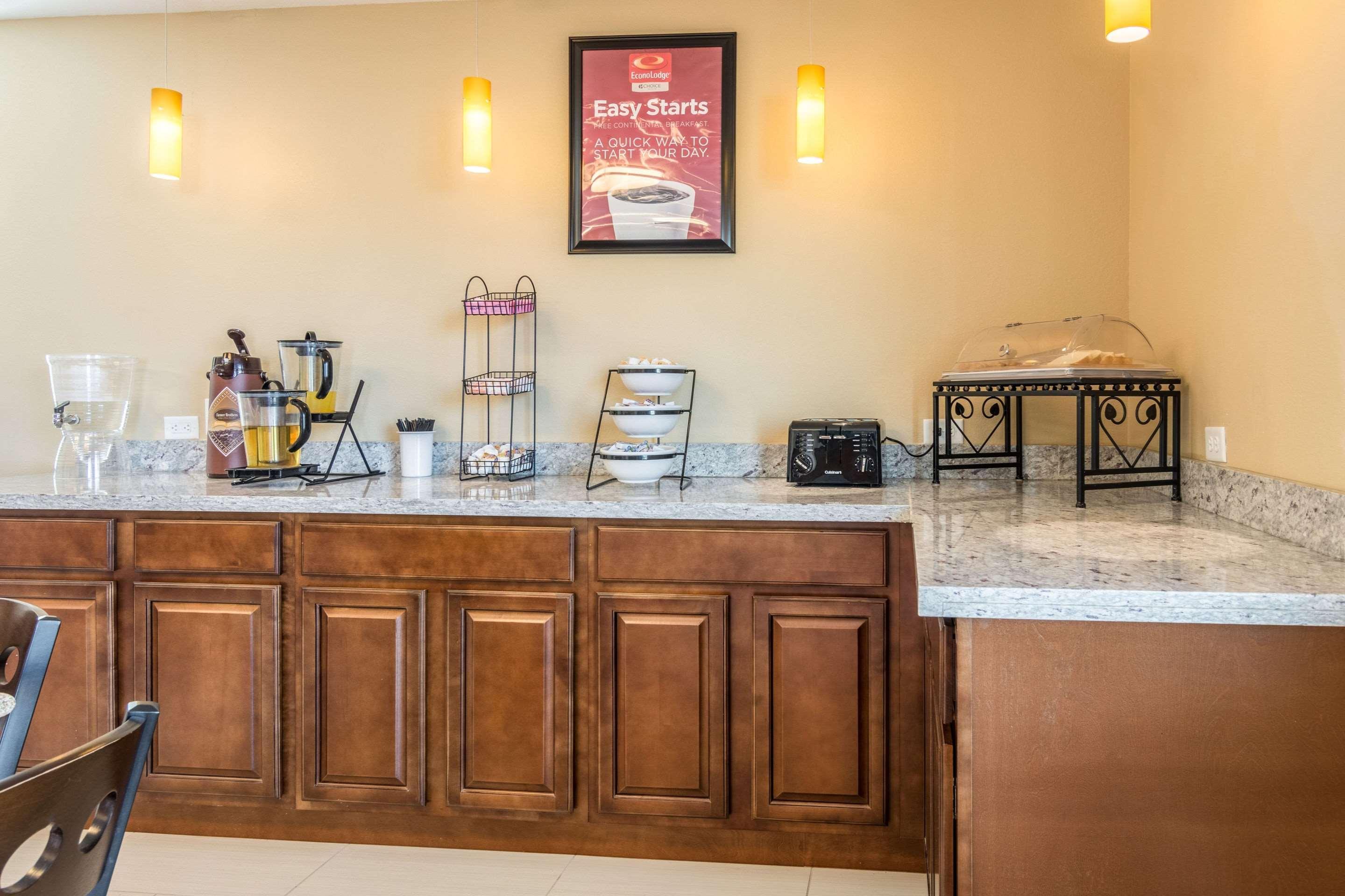 Econo Lodge Inn & Suites North Little Rock Near Riverfront Ngoại thất bức ảnh