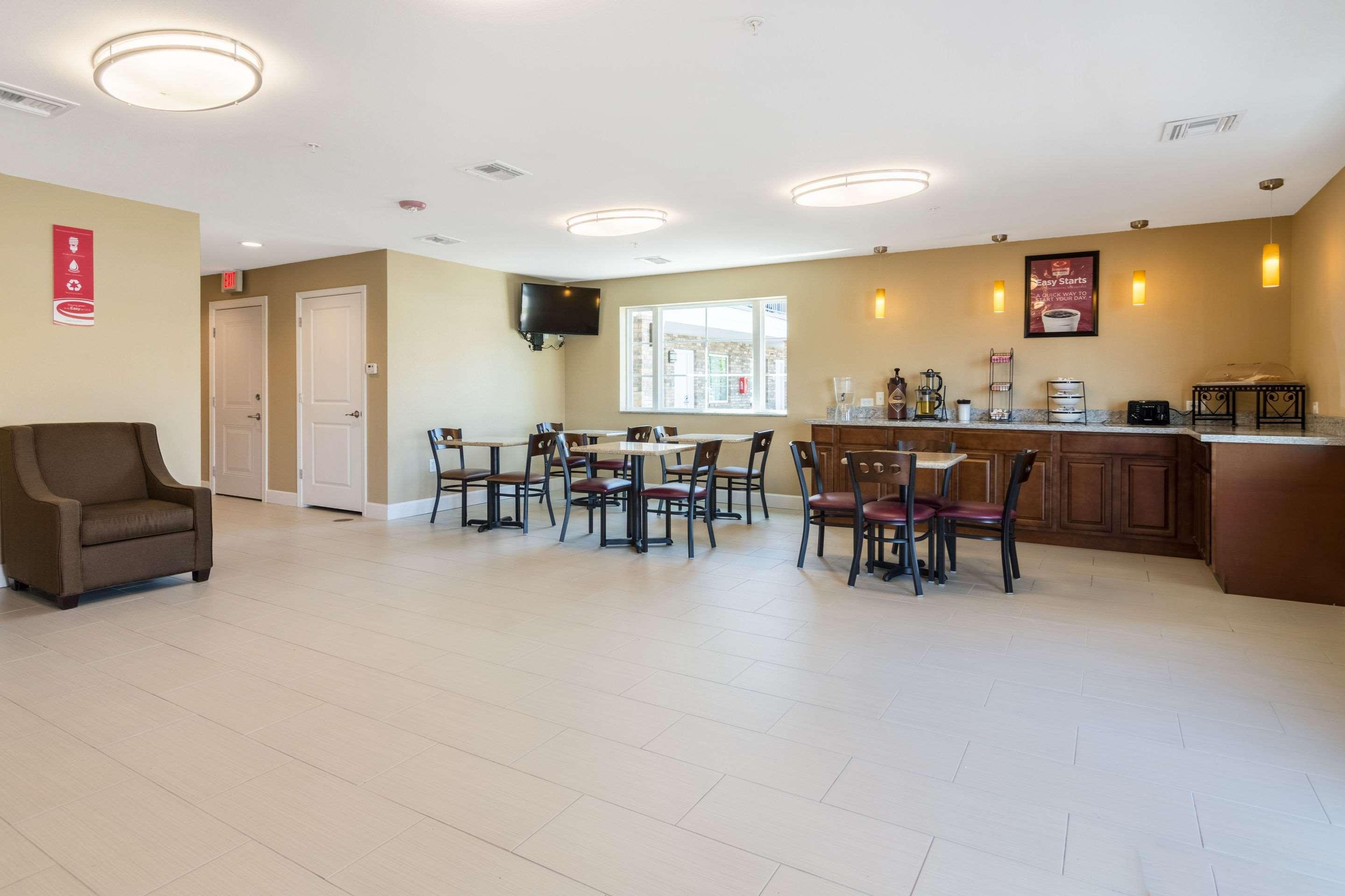 Econo Lodge Inn & Suites North Little Rock Near Riverfront Ngoại thất bức ảnh