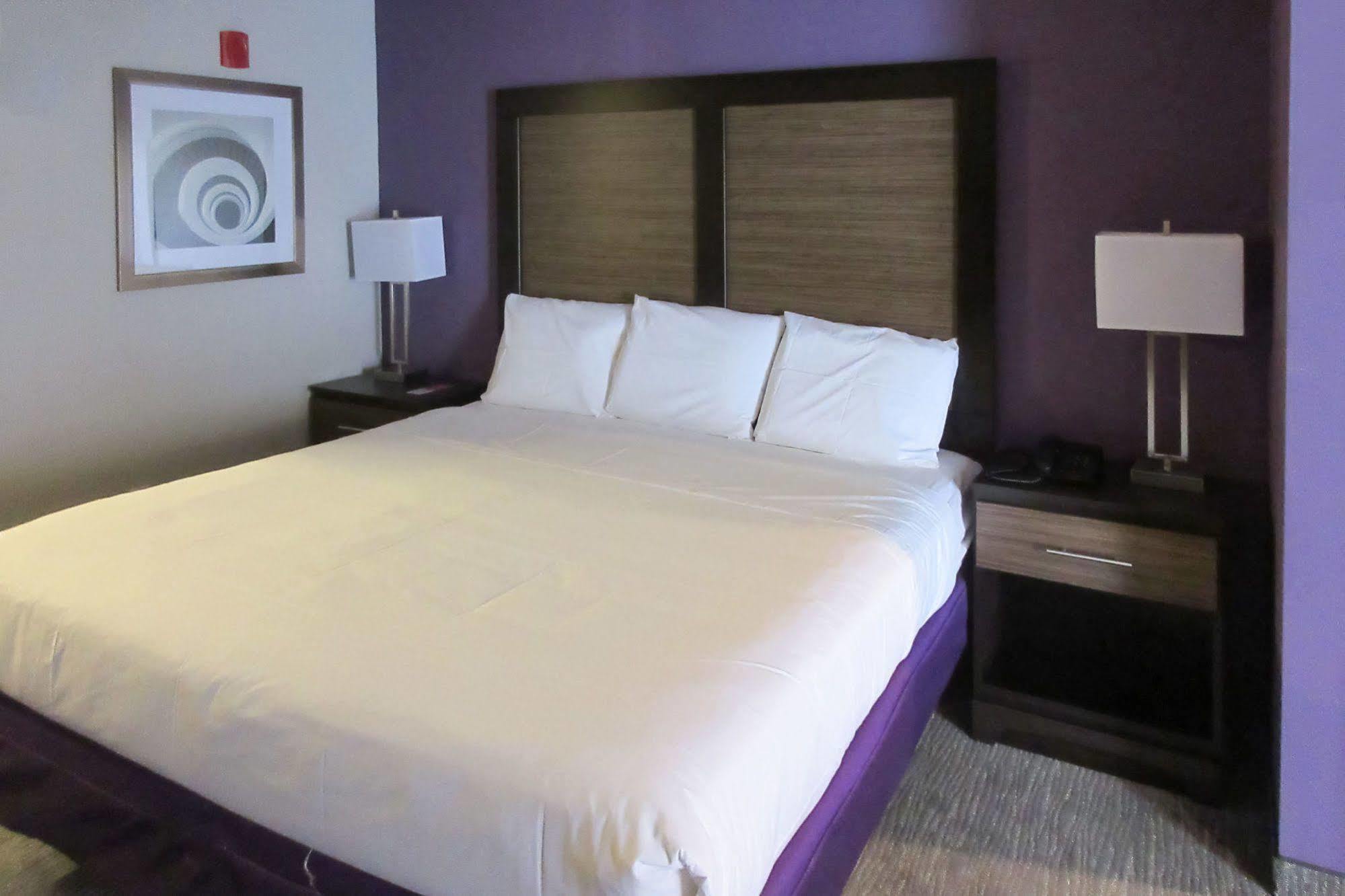Econo Lodge Inn & Suites North Little Rock Near Riverfront Ngoại thất bức ảnh
